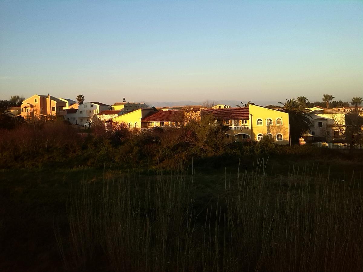 Chrysanthi Melitsa Apts. Sidari  Exterior photo