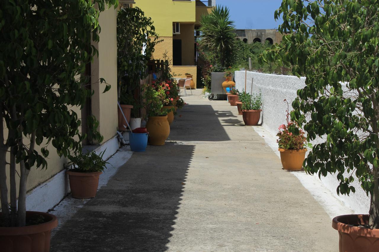 Chrysanthi Melitsa Apts. Sidari  Exterior photo